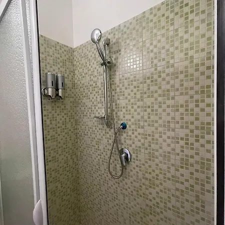 La Finestra Sul Mare Oda ve Kahvaltı Crotone