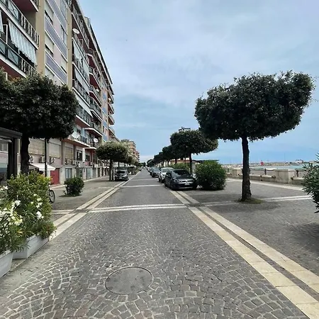 La Finestra Sul Mare Bed & Breakfast