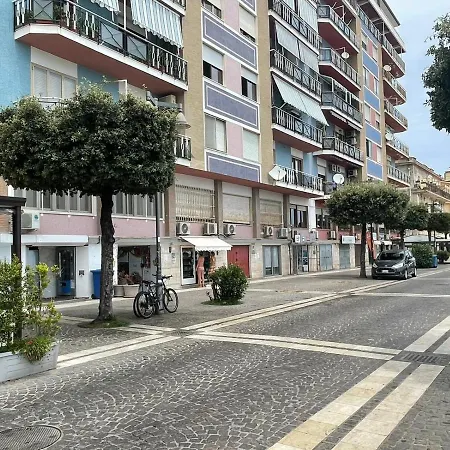 La Finestra Sul Mare Bed & Breakfast *
