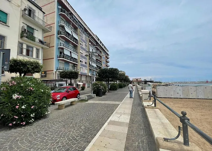 La Finestra Sul Mare Bed & Breakfast *